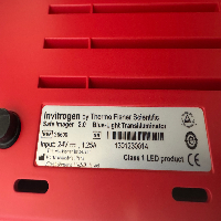 Invitrogen Safe Imager 2.0 Blue-Light Transilluminator image 1